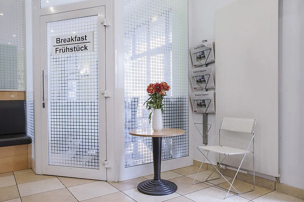 ***  Comfort Hotel Frankfurt Central Station Frankfurt am Main Germany